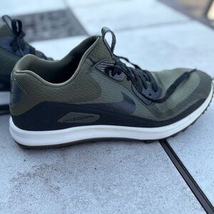 Nike Zoom 90 IT Golf Shoes 10.5 olive green and black